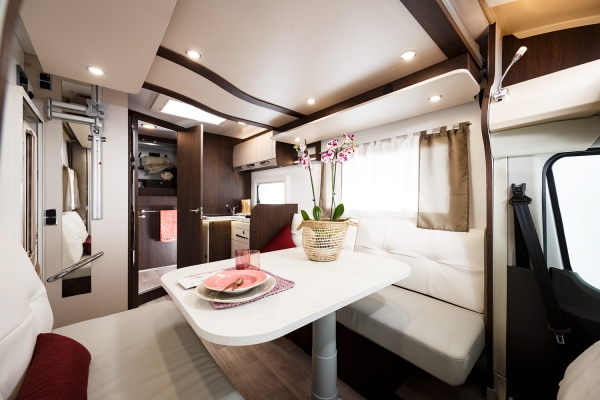 Karavan Benimar Tessoro 487(2020) motor 2.0 130k 6st manuál